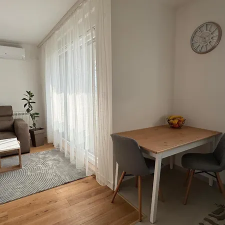 Apartment Riverside